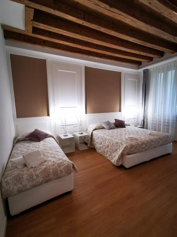 Deluxe 3 Bedrooom Flat in Rialto Apartment Veneţia Exterior foto